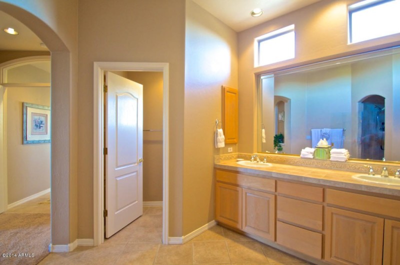 MASTER BATH, DOUBLE SINKS