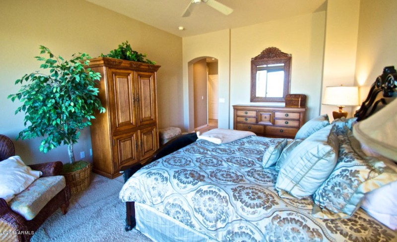 MASTER BDRM, KING BED