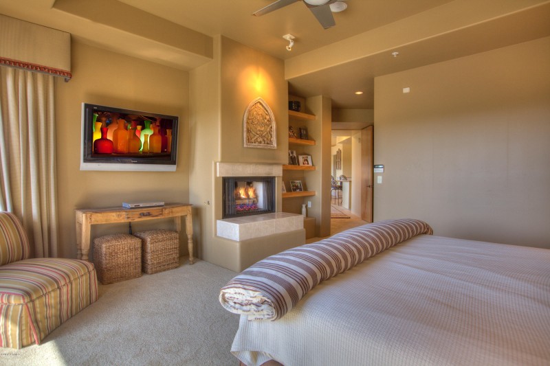 011_Master Suite, Alternate View