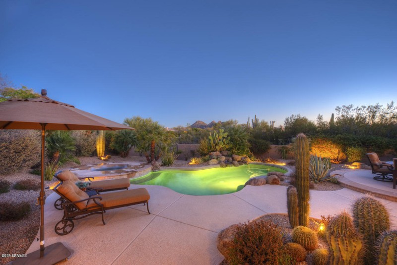 2nd backyard boulders