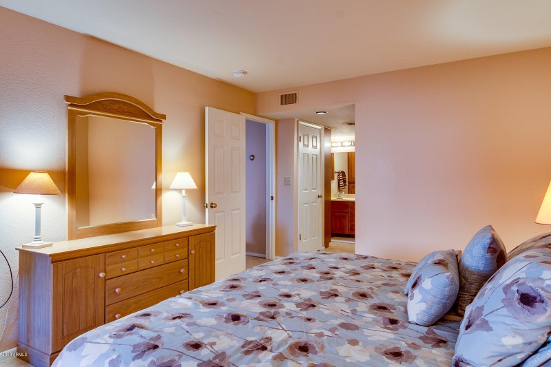 18_12212_N_Paradise_Village_Pkwy_018_mls