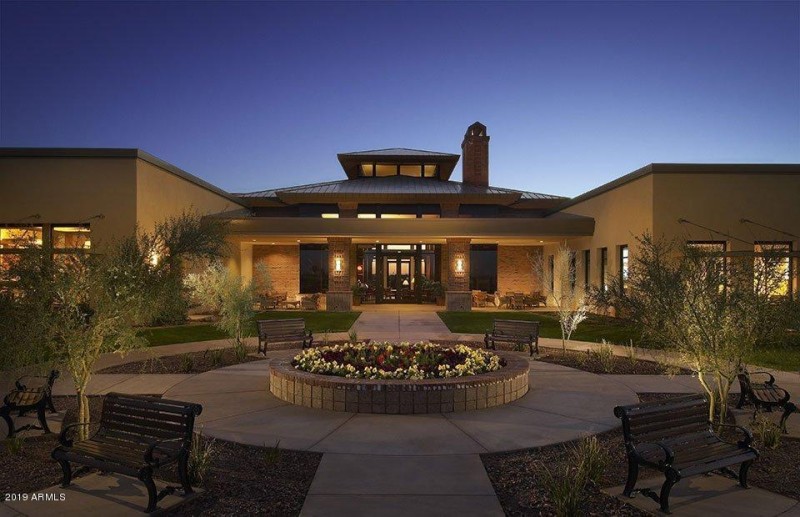 PHX-DW-SCA-Clubhouse