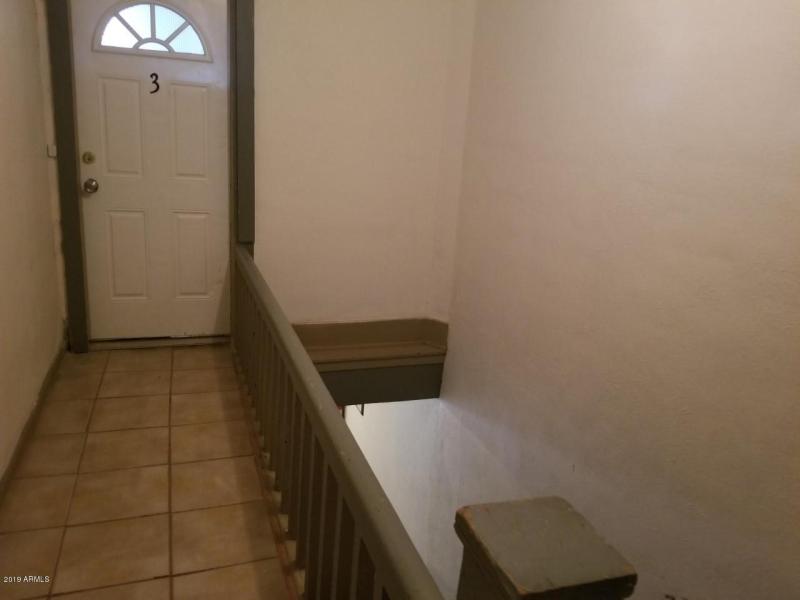 1165 10th up stairs hall