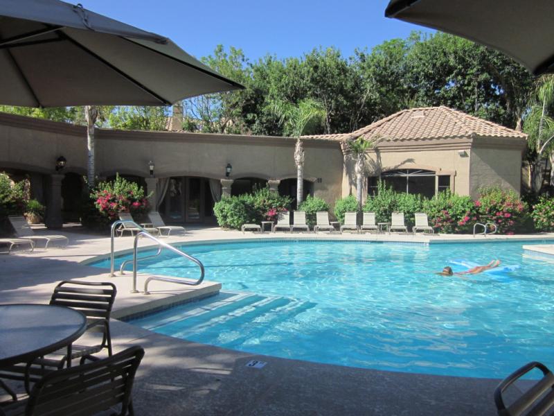 Community Pool, Spa, Entertainment Areas