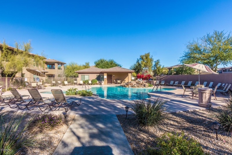 dove lakes community pool