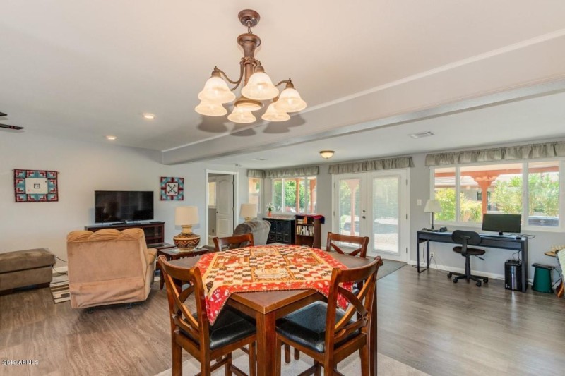 Pueblo dining to backyard