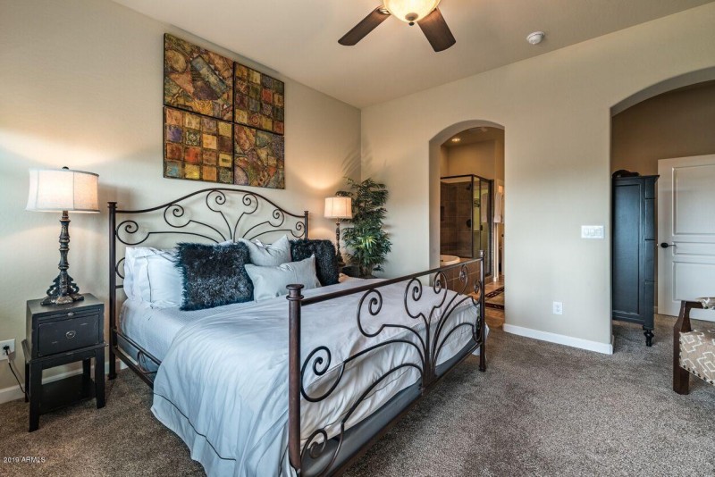 Encore - master bedroom 2