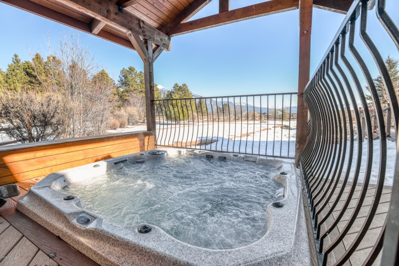 8950 W Antoinette Way-0054