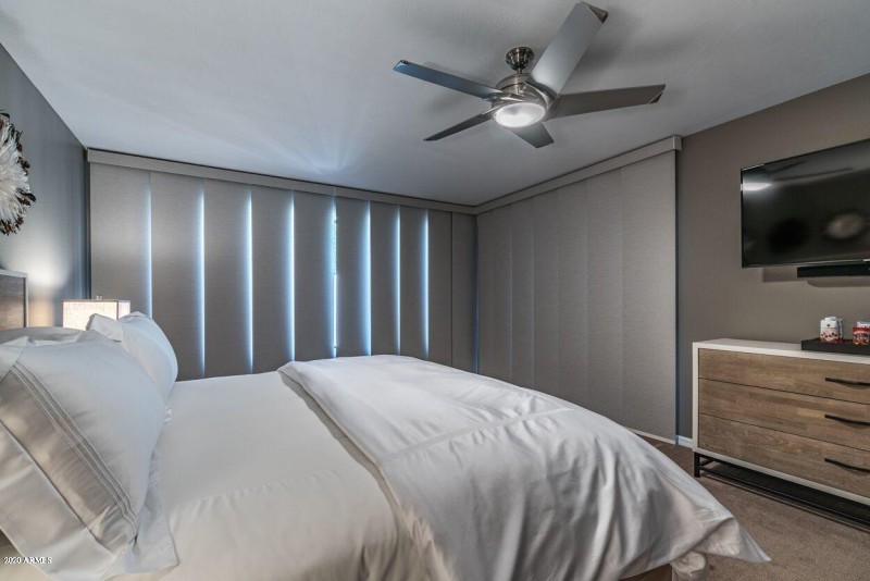 Master Bedroom closed window pannels