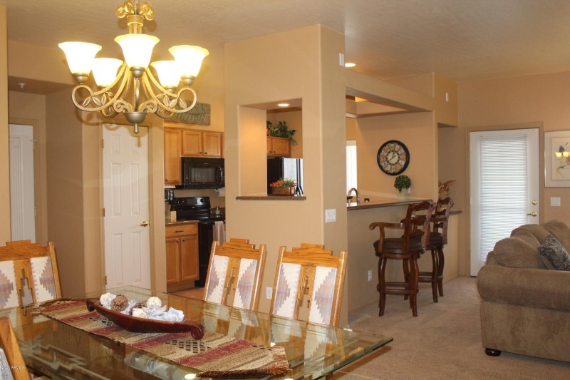 Dining Room to Entry