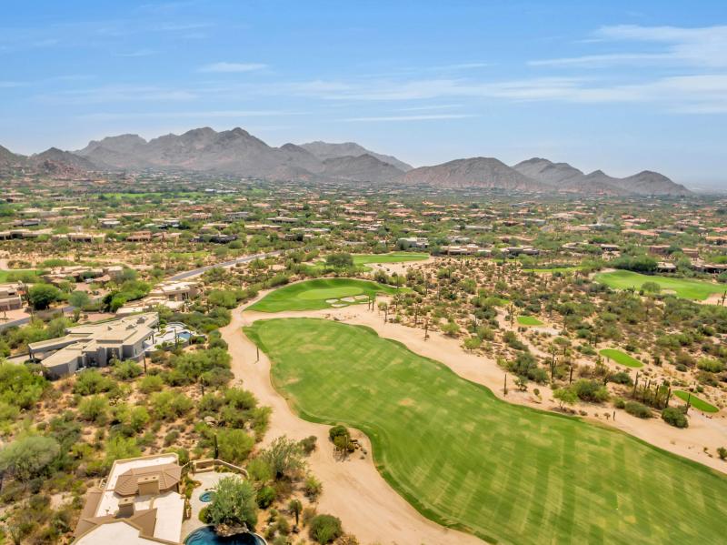 GRAYHAWK GOLF COURSE