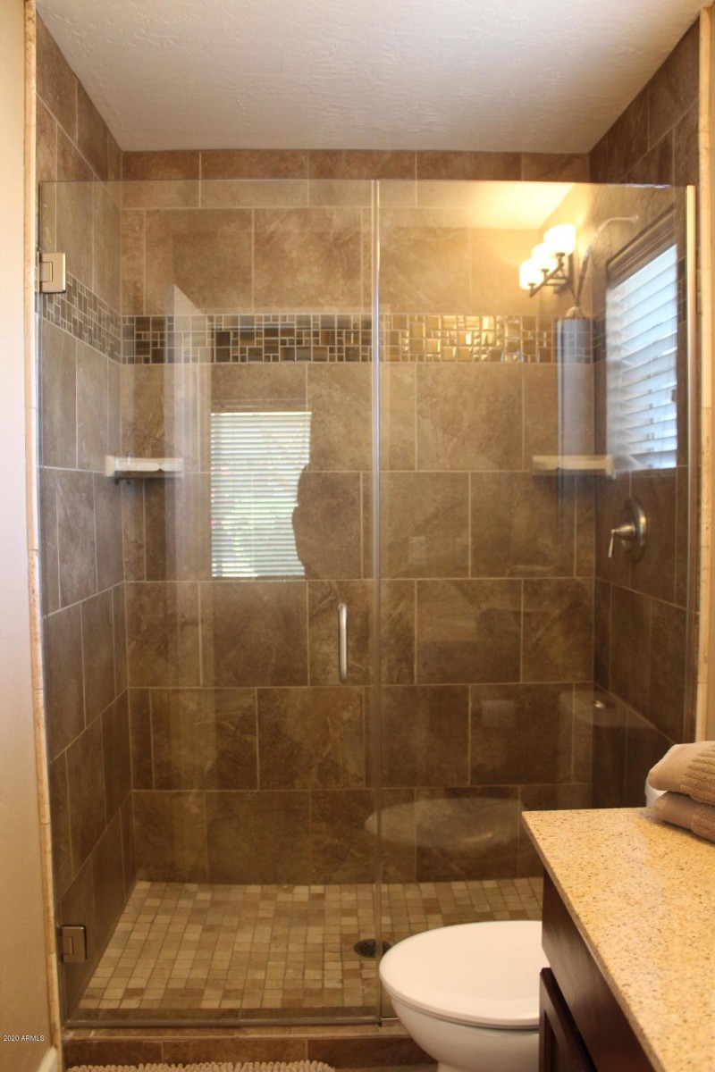 Master Walk In Shower