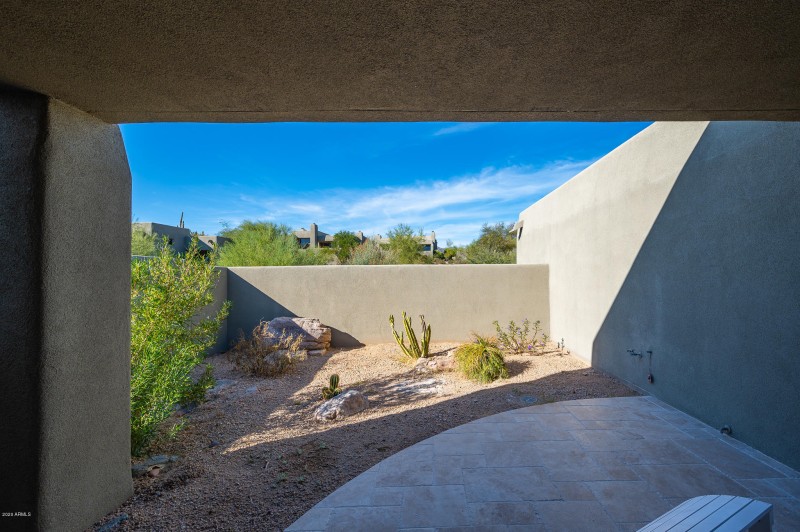 10071EGraythornDr-33