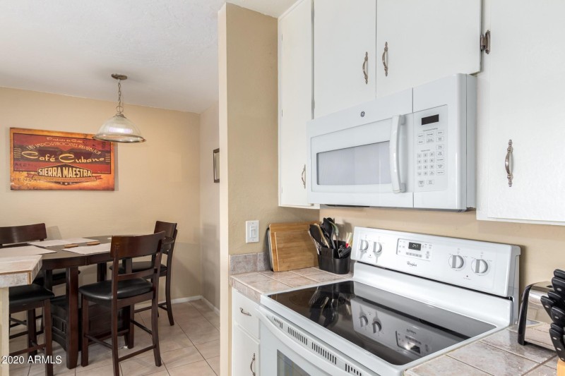 Kitchen to Dining Room