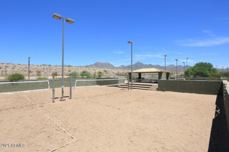Horizon Park-Vollyball Courts