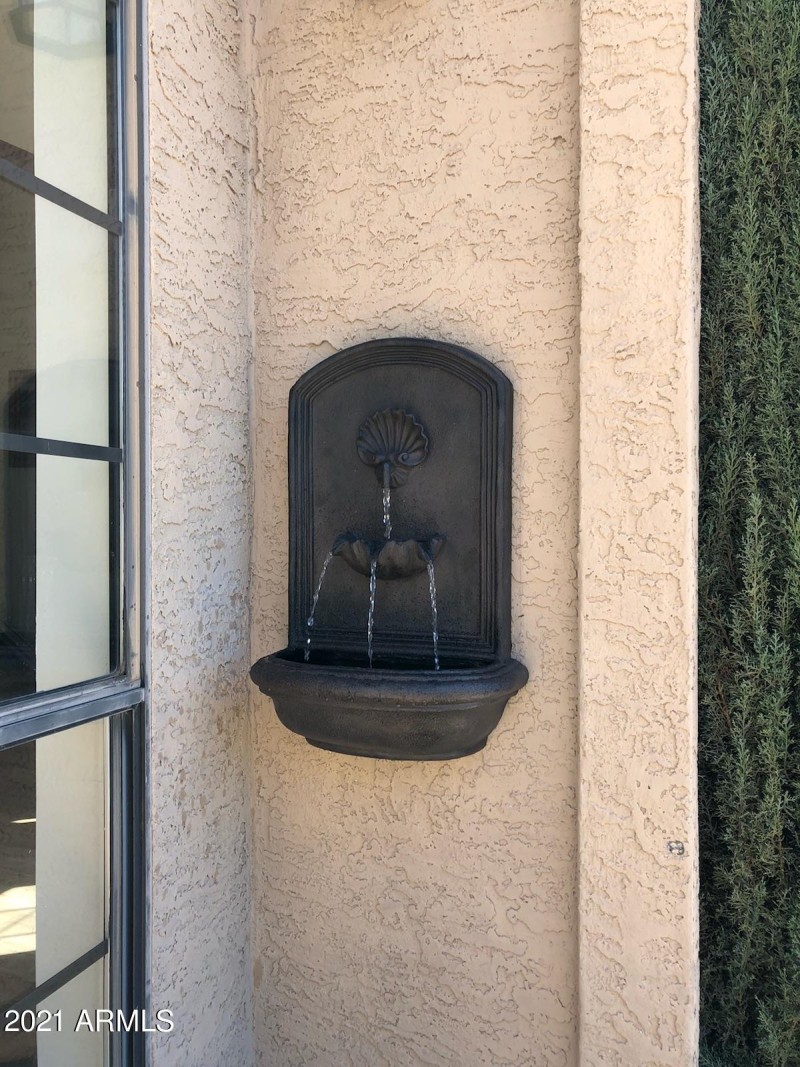 Patio fountain