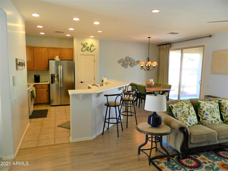 CB SOLA KITCHEN, DINING AREA (2)