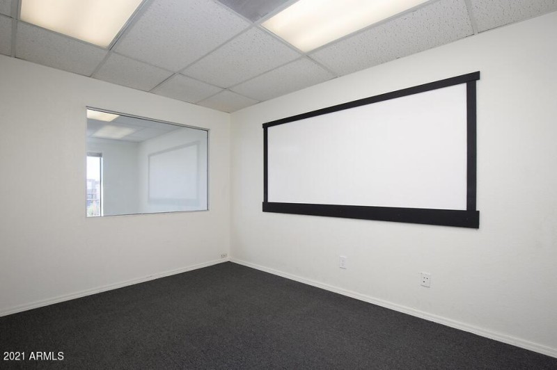 Suite 206 (2)