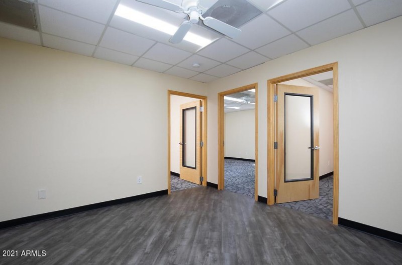 Suite 224 (2)