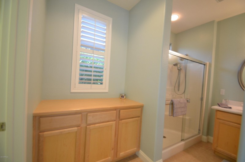 Convenient Master Linen