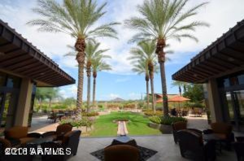 Spectacular Kiva Club Courtyard