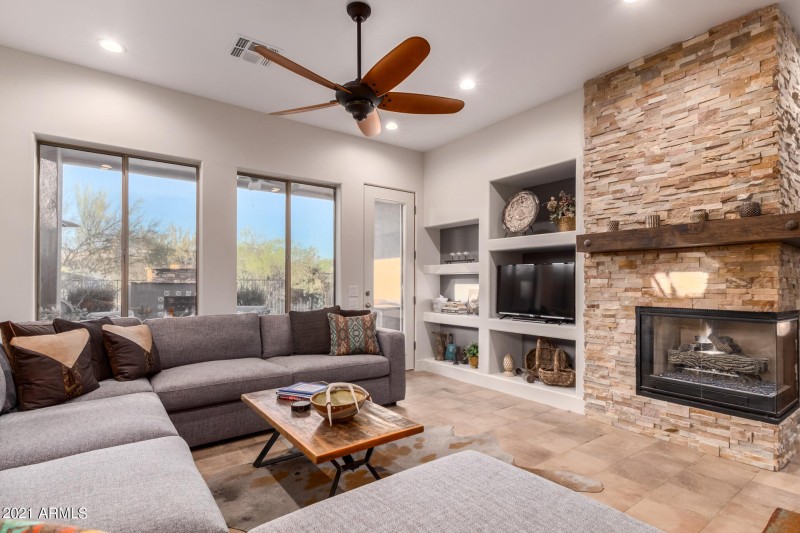 0010-Soaring Eagle-11