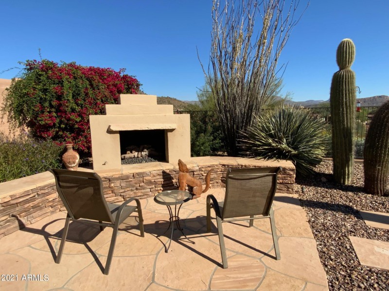 41609 N Signal Hill Ct