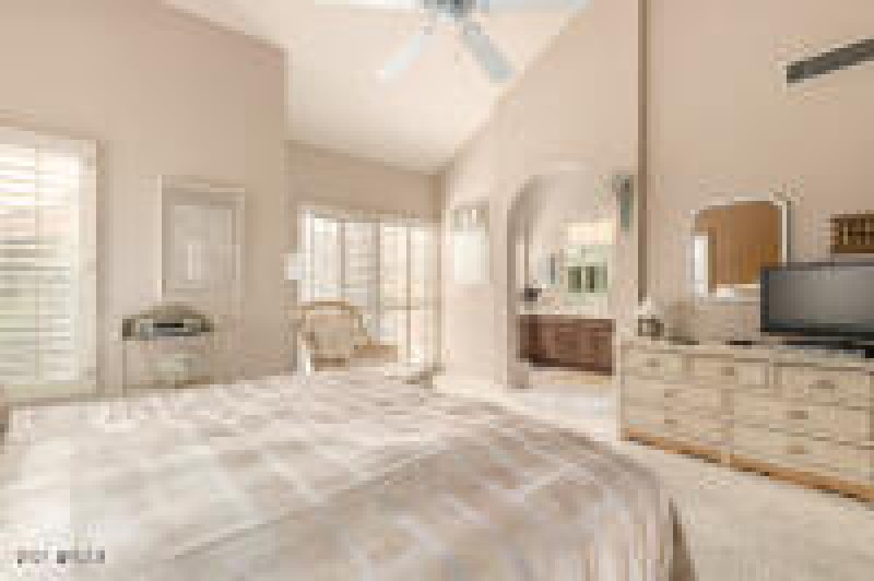 1187-master bedroom-1