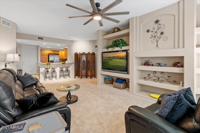 Family Room to Kitchen