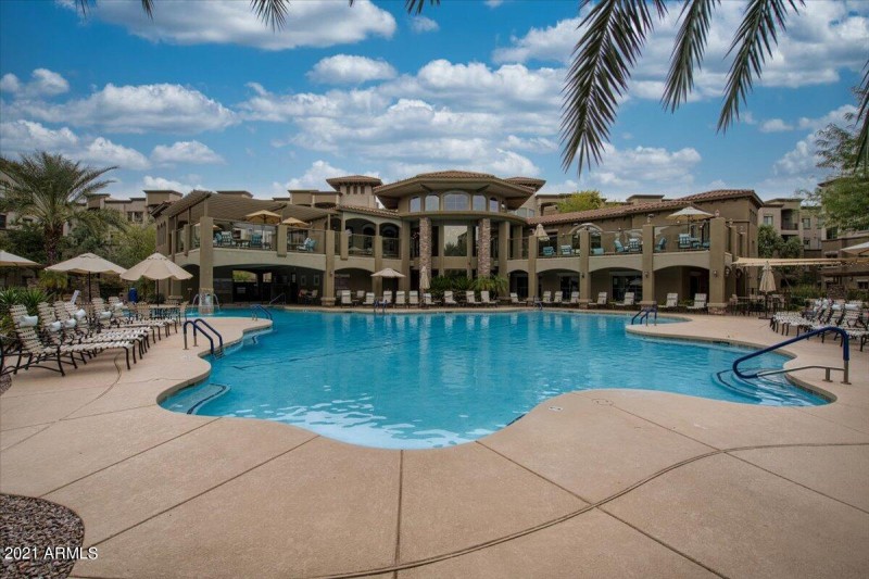 Community Pool and Spa