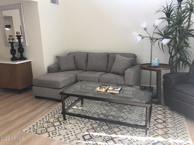 Bravo picture of sofa