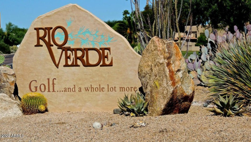 Rio Verde Welcome Sign