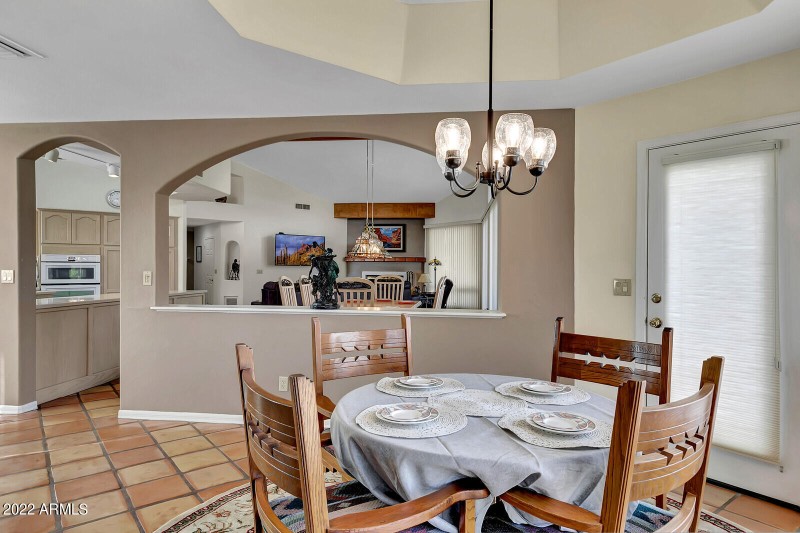 Breakfast Room to Kitchen