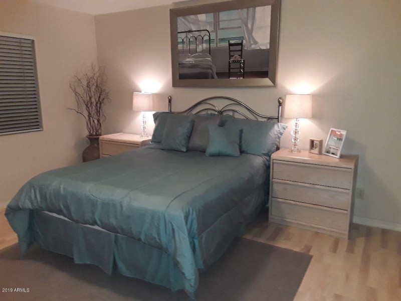 meridian bed and both nitestands aug 201