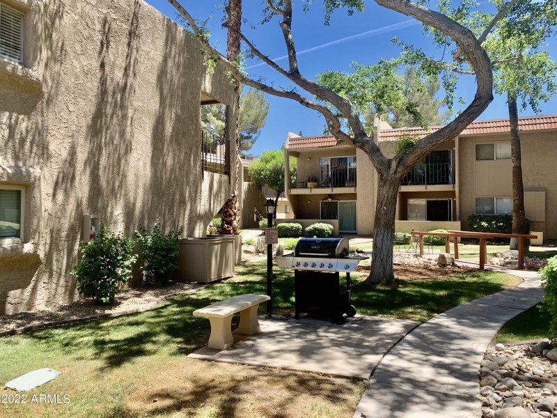 D668774D-ED12-4264-8EE4-2697354D75F3_1_2