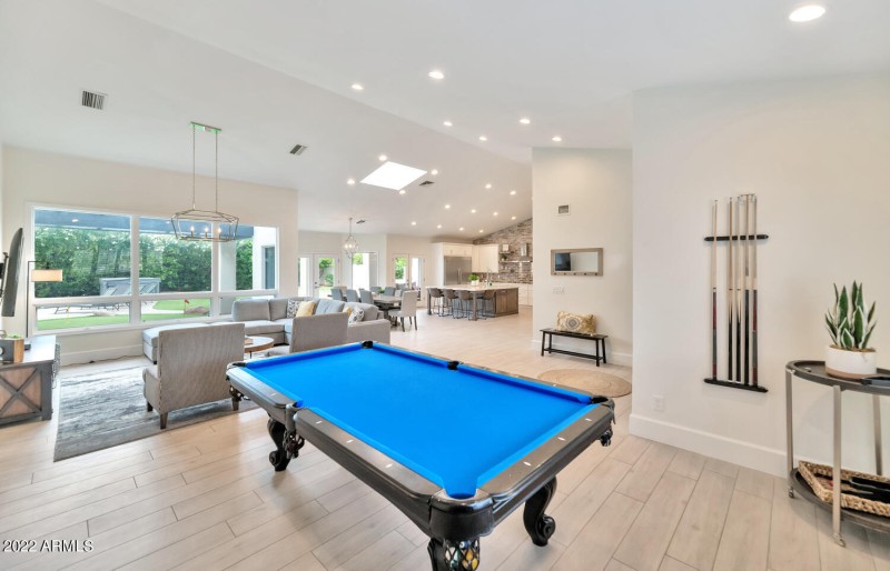 12823 N 78th St-large-005-016-12823 N 78