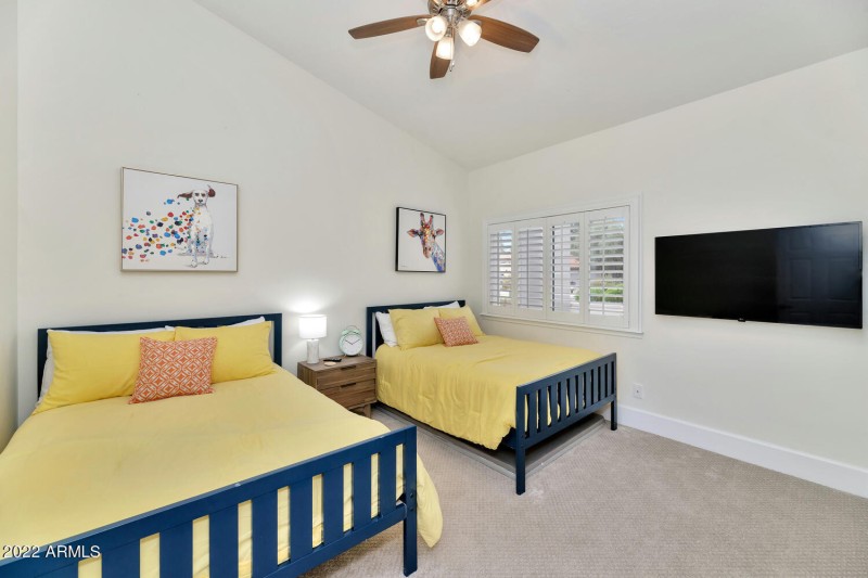 12823 N 78th St-large-017-019-12823 N 78