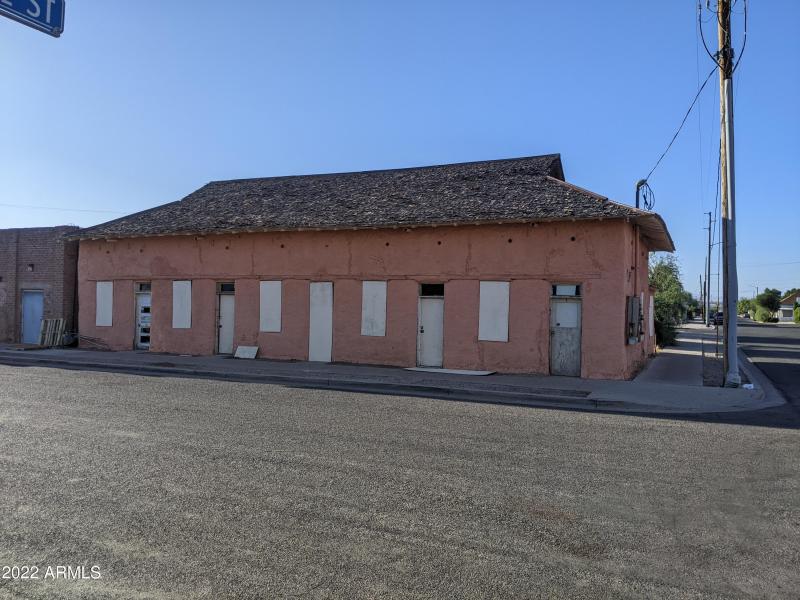 PXL_20220601_005624381