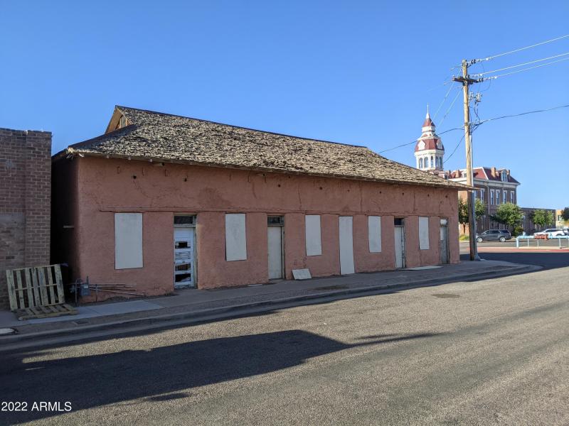 PXL_20220601_005649523