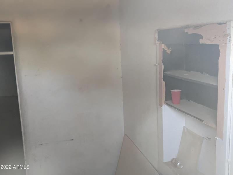 PXL_20220601_005751903.PORTRAIT