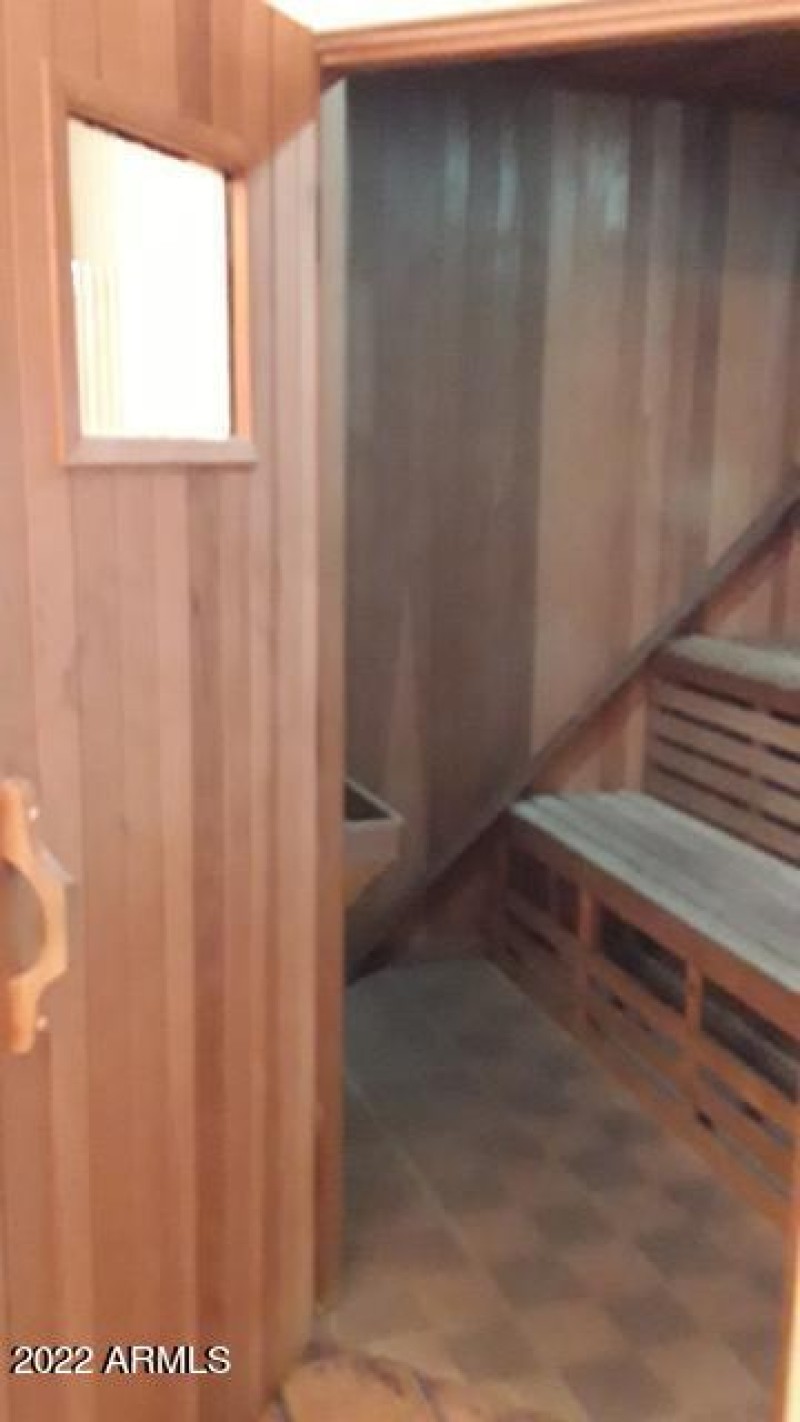 Meridian sauna