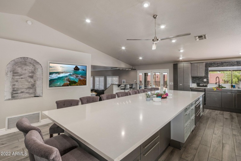 Kitchen with Oversized Island