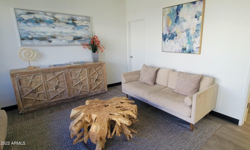 Suite 8_1