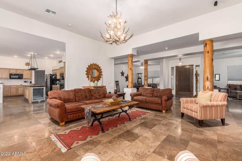 0001-1 - Red Dog 5872