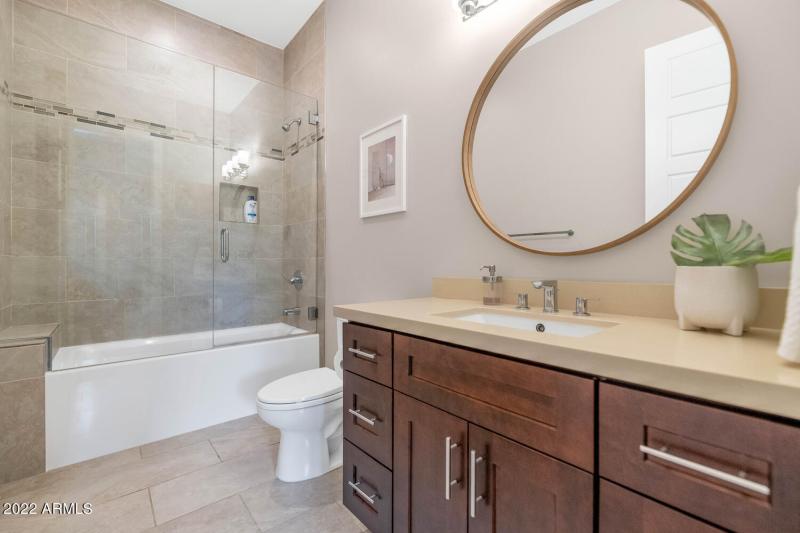 10195 E Cactus Rd-large-029-034-10195 E