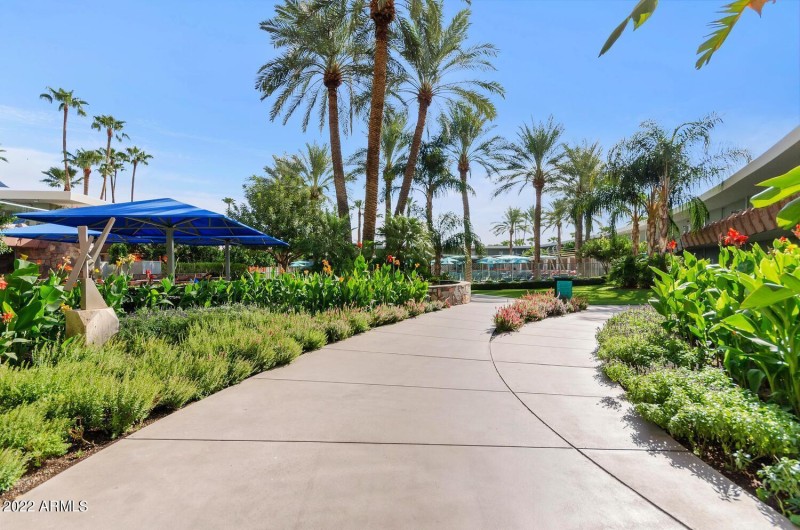 6850 E Main St-large-030-009-Hotel Valle