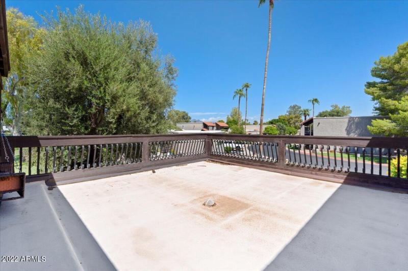Balcony with swing off Loft