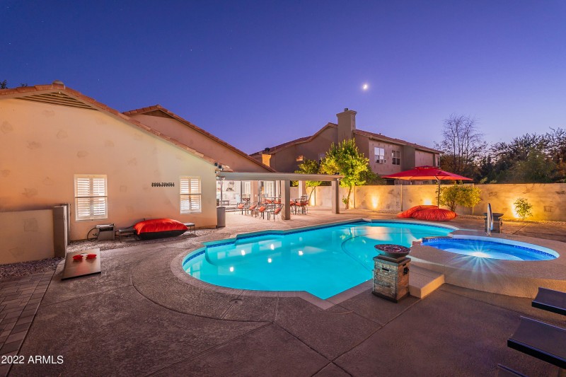 Carla-Twilight HD-21