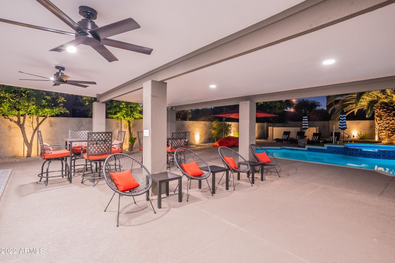 Carla-Twilight HD-24