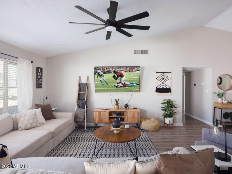 PROPERTYIMAGECO_6839EKeltonLn_WEB-38